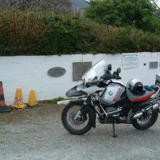 19M Air crash plaque Cronins Yard