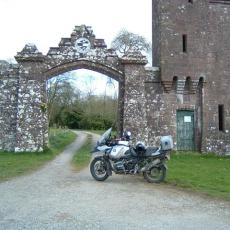 15 Castle Oliver gateway